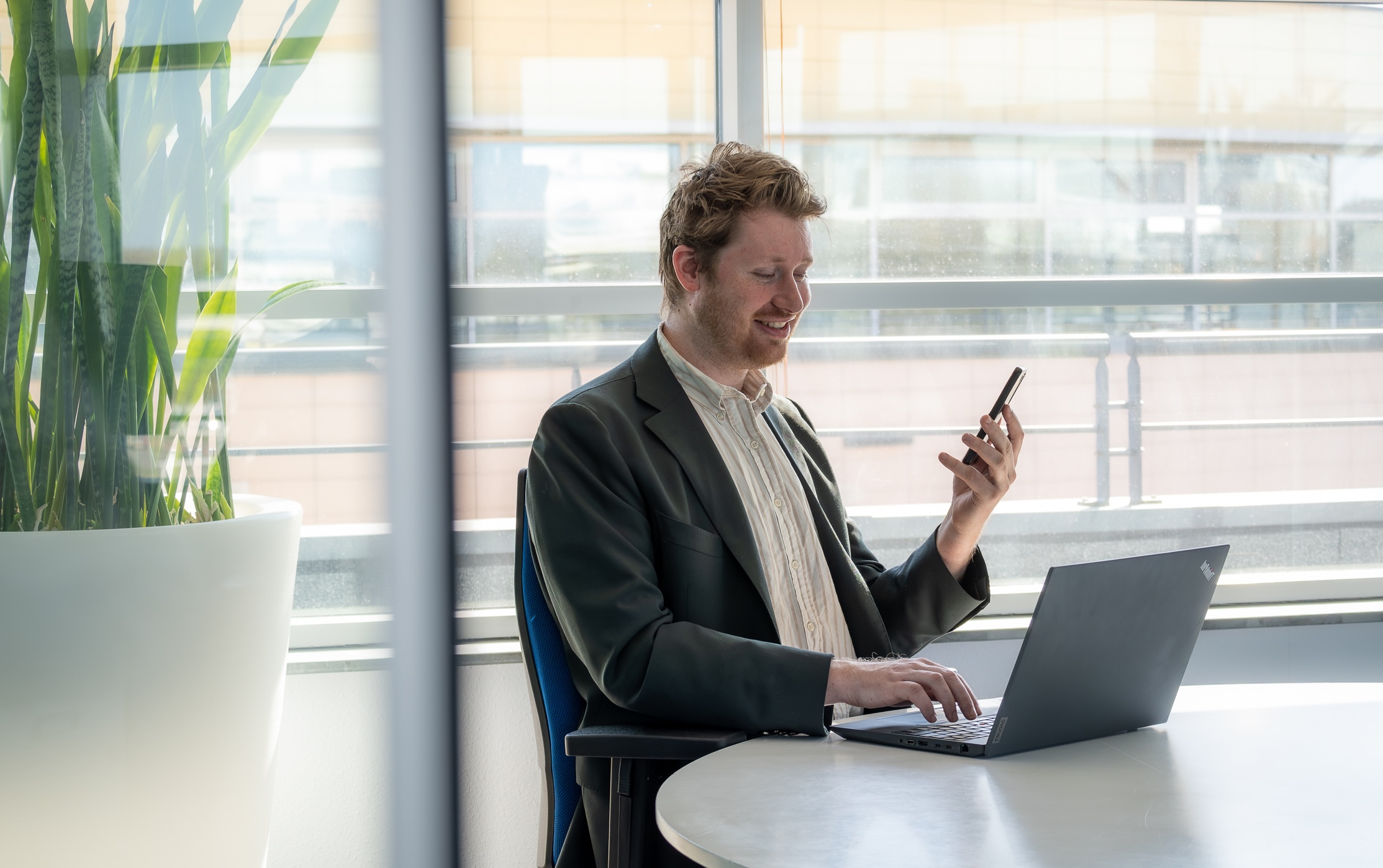 Veelgestelde vragen Background